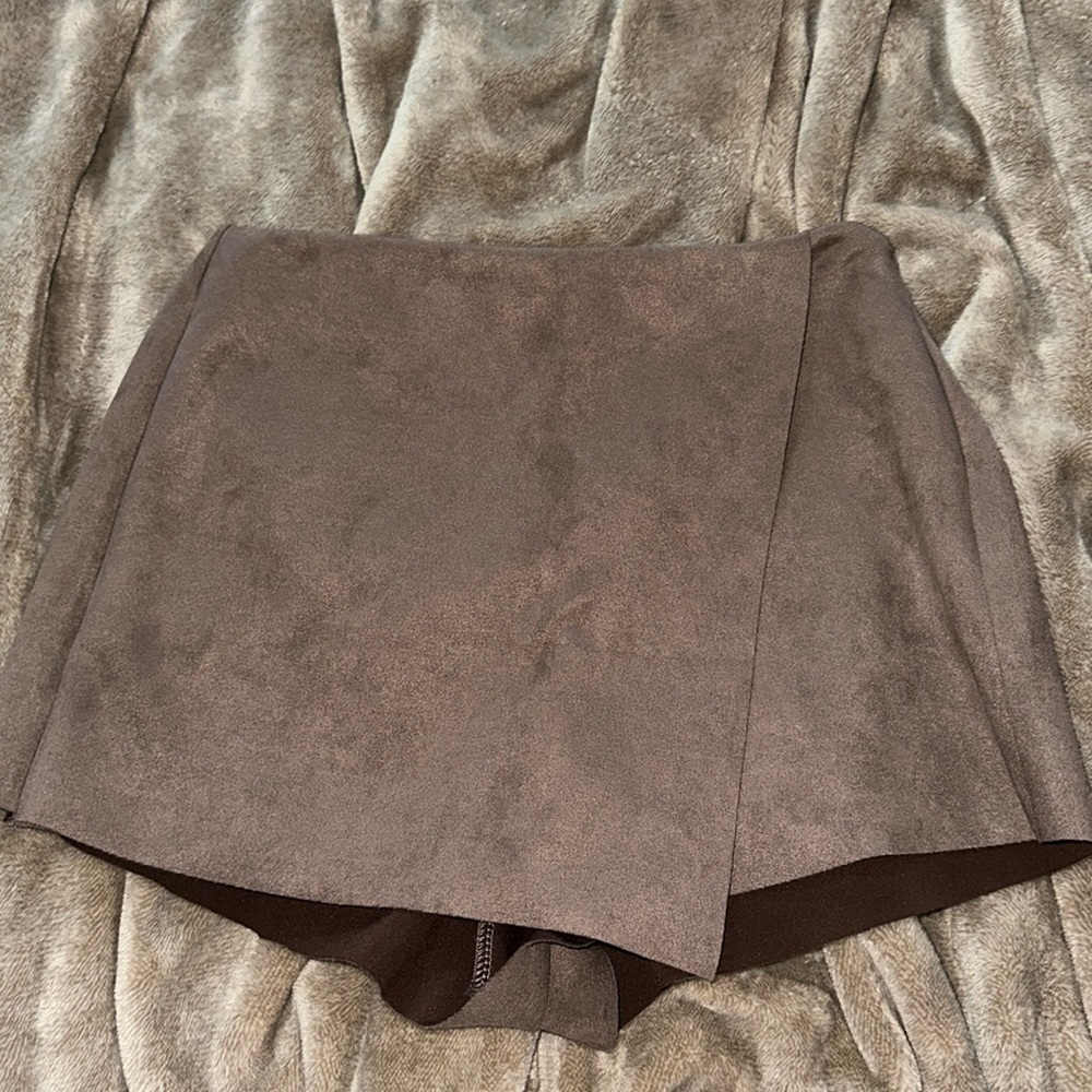 Suede Skirt - Taupe color